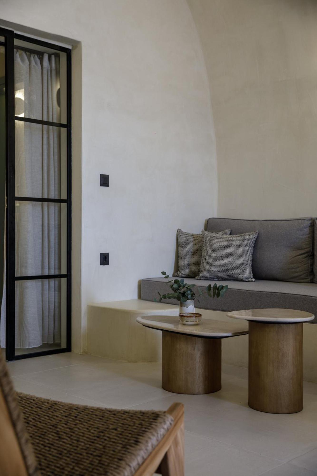 Annouso Villa With Hot Tub By Caldera Houses Oia Zewnętrze zdjęcie